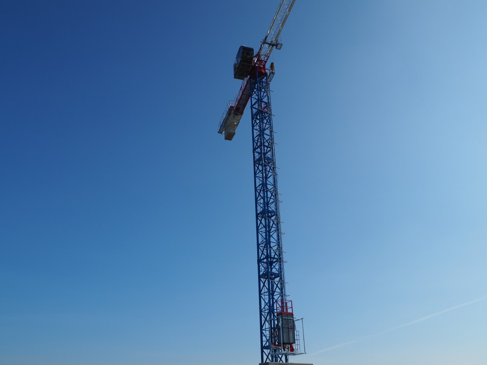 🏗 RAIMONDI MRT 159 équipée de son Monte-Grutier  