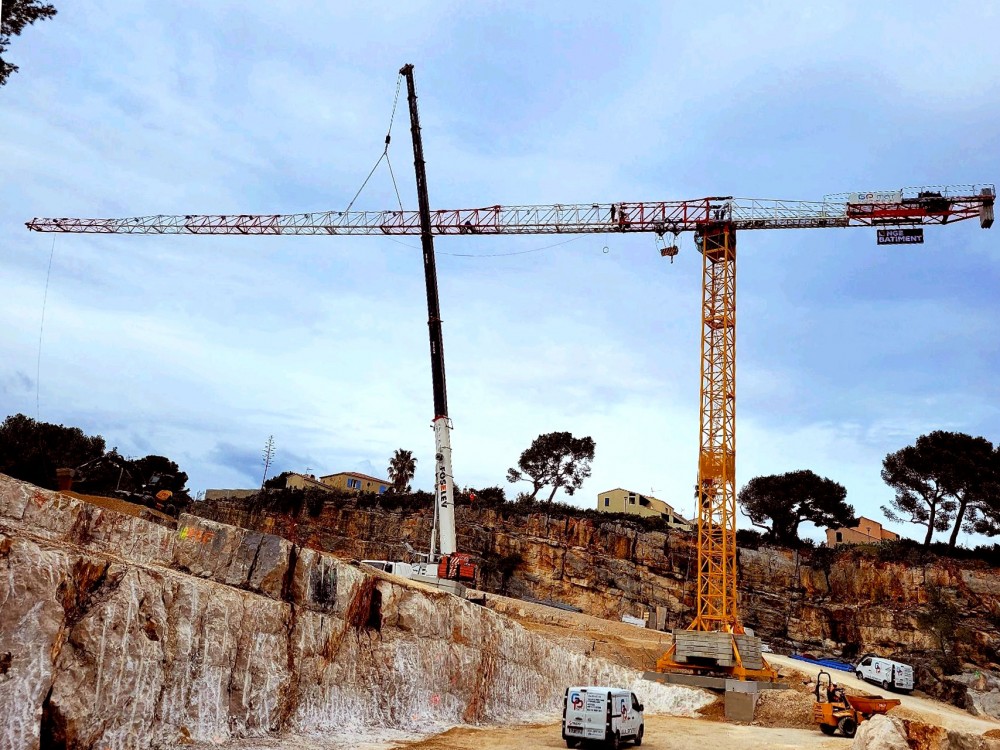 Montage de la 🏗RAIMONDI MRT294  à Cassis▶Ent.NGE Bâtiment👍