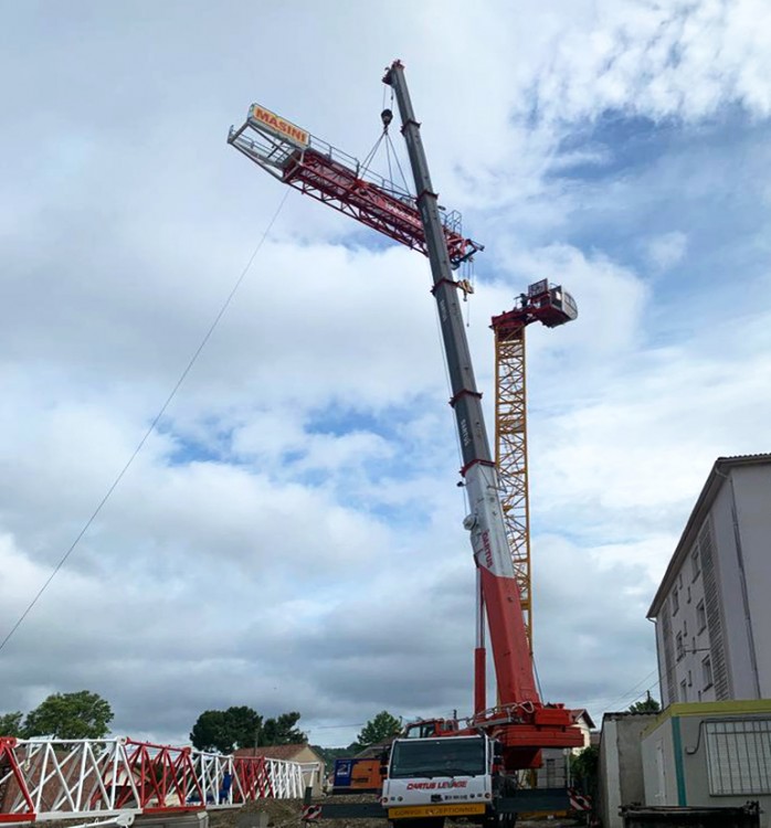 Livraison et montage de la 🏗 RAIMONDI MRT 213 à Agen !