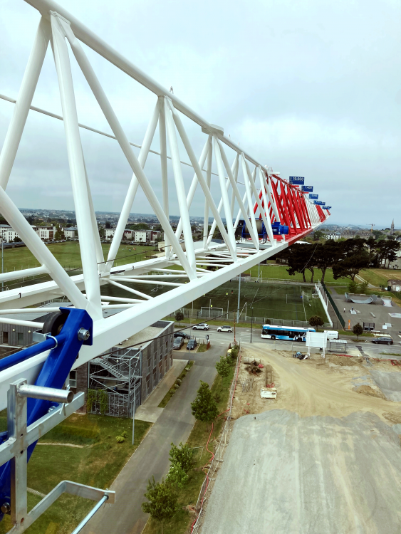 Notre fidèle partenaire ▶SAINT YVES SERVICES👍 Une belle 🏗 RAIMONDI MRT 189👌