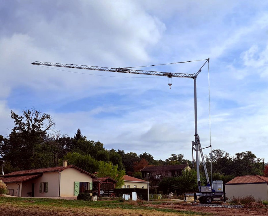 Une belle livraison dans le département de l'Aveyron en région Occitanie.   Notre fidèle partenaire Ent. PUECH GRUES Ent Micka Maçonnerie Drulhe  #grueàmontagerapide GP MATIC 22 FAST