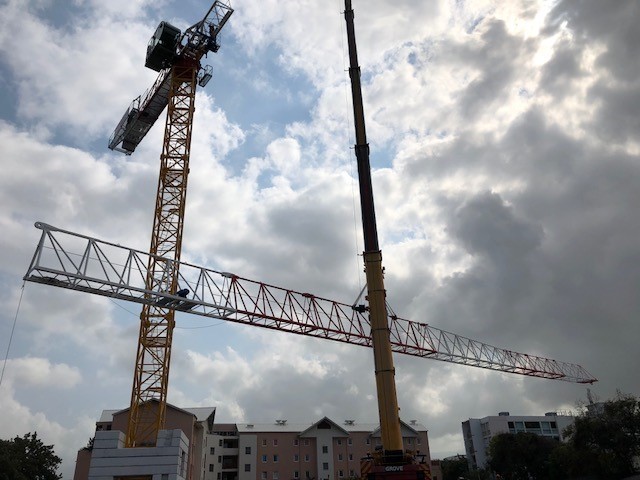 La toute première RAIMONDI MRT 234 sur l'île de la Réunion! Ent .SBTPC