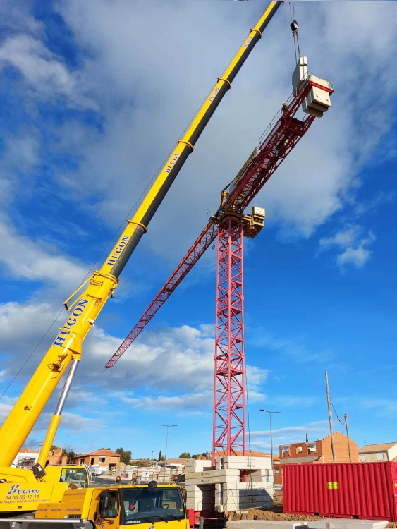 Une belle RAIMONDI MRT 223 fièrement érigée ,Une belle RAIMONDI MRT 223 fièrement érigée 