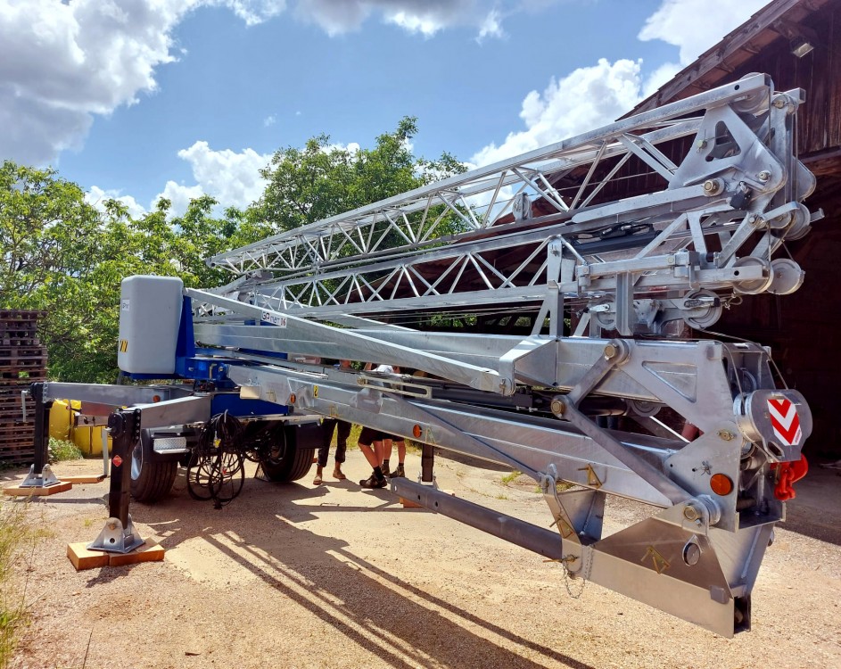 Livraison en Nouvelle-Aquitaine, dans le sud-est du département de la Dordogne 👍  #grueàmontagerapide 🏗GP MATIC 16 FAST 👌