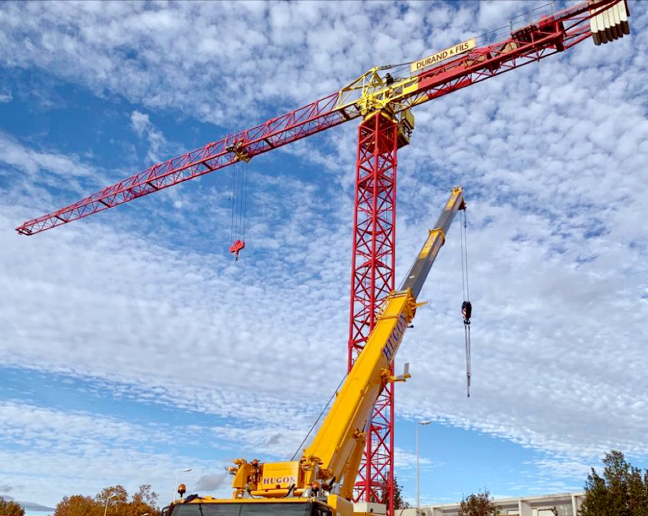 Une belle #grueàtour 🏗RAIMONDI MRT 180 aux couleurs catalanes 🟥🟨😜➡Notre fidèle partenaire DURAND et Fils 👌