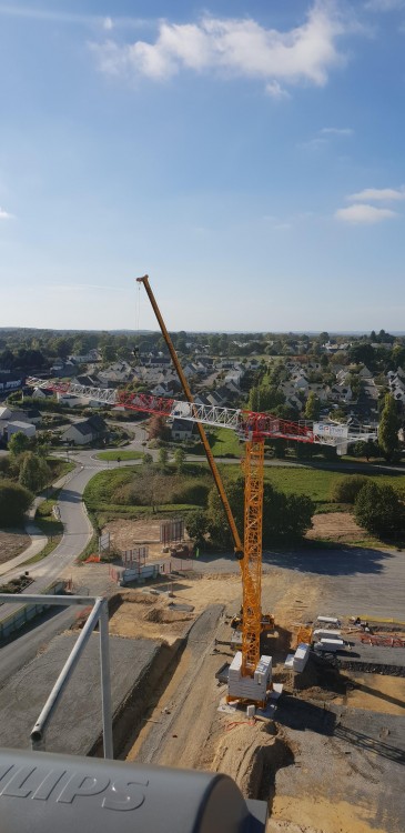  RAIMONDI MRT 189 Neuve de notre partenaire Saint Yves Services pour ??l'entreprise CARDINAL EDIFICE.