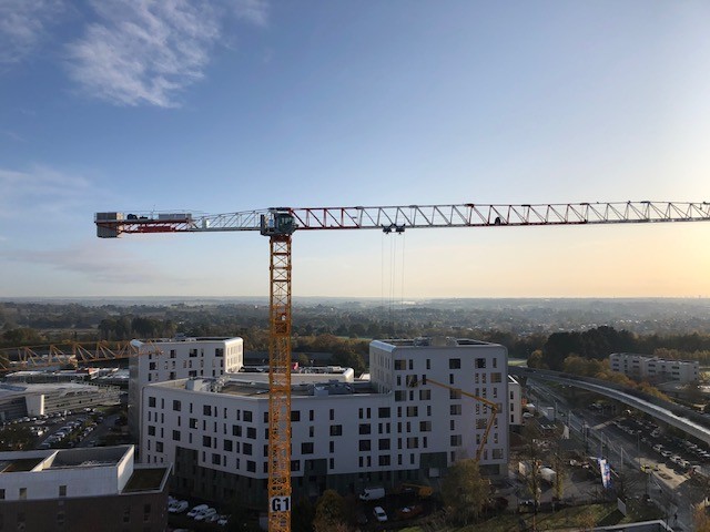  RAIMONDI MRT 294 fièrement érigée à Cesson Sévigné banlieue de Rennes.