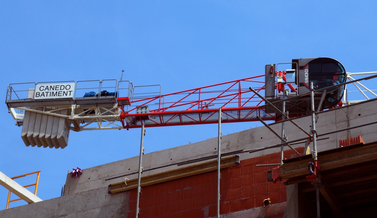 ✅Actuellement en tournée sur les chantiers, immortalisant nos imposantes  🏗 Grues à tour RAIMONDI qui façonnent notre paysage urbain👍