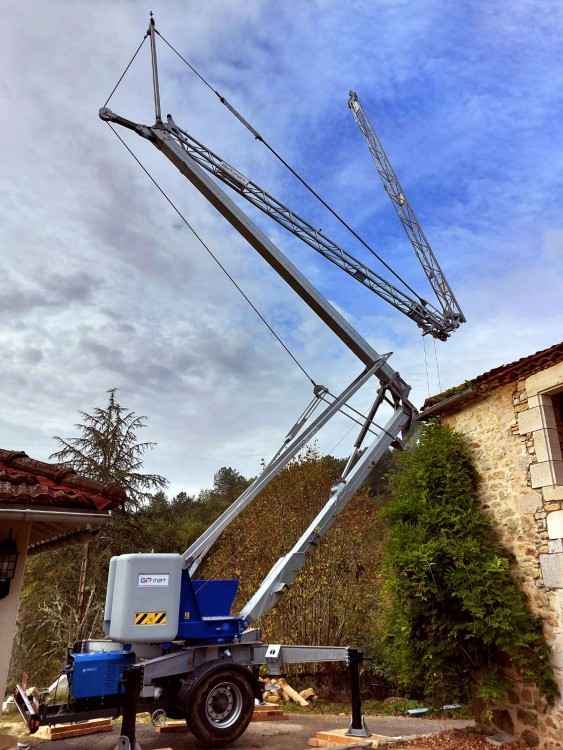 Un petit tour chez notre fidèle partenaire ▶️ Ent PUECH GRUES👌 La belle 🏗GP MATIC 27 FAST du parc location PUECH dans un cadre aux couleurs de l'automne ..🍂 🍁 🍄