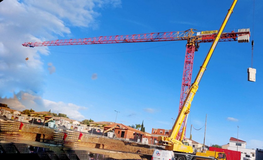 Une belle RAIMONDI MRT 223 fièrement érigée ,Une belle RAIMONDI MRT 223 fièrement érigée 